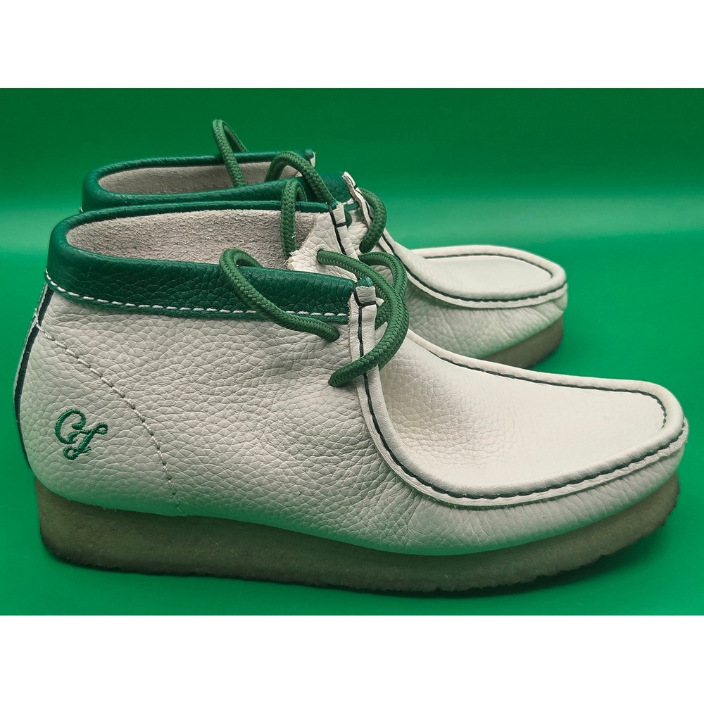 Clarks Originals Wallabee Boots White Pebbled Leather Green Trim Womens 6